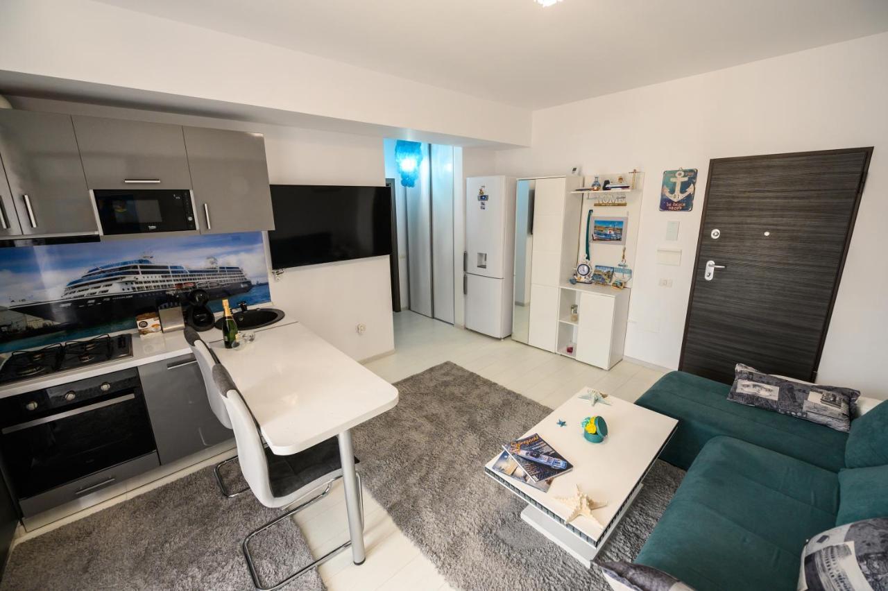 The Captain'S Home - Mamaia Nord Navodari Exterior photo